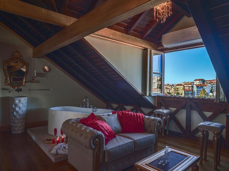 Solar Antigo Luxury Coimbra - Oda