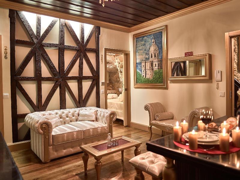 Solar Antigo Luxury Coimbra - Oda