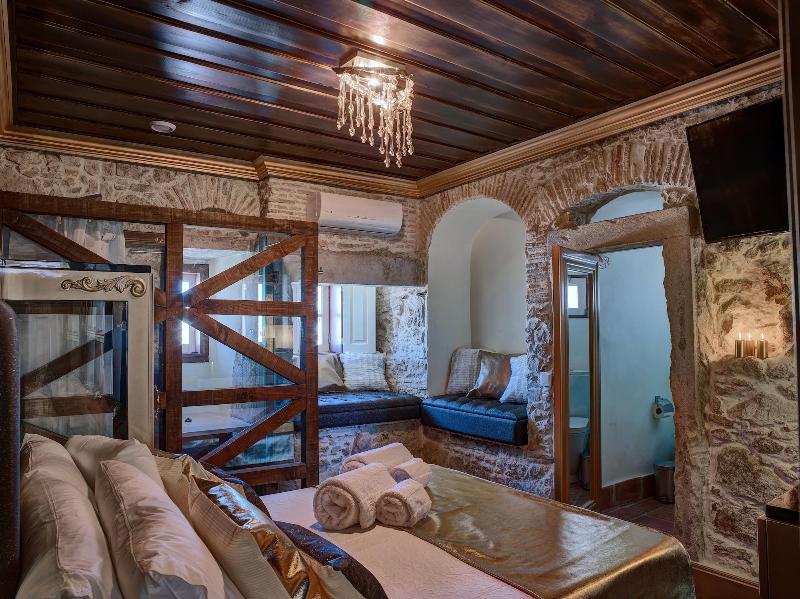 Solar Antigo Luxury Coimbra - Oda