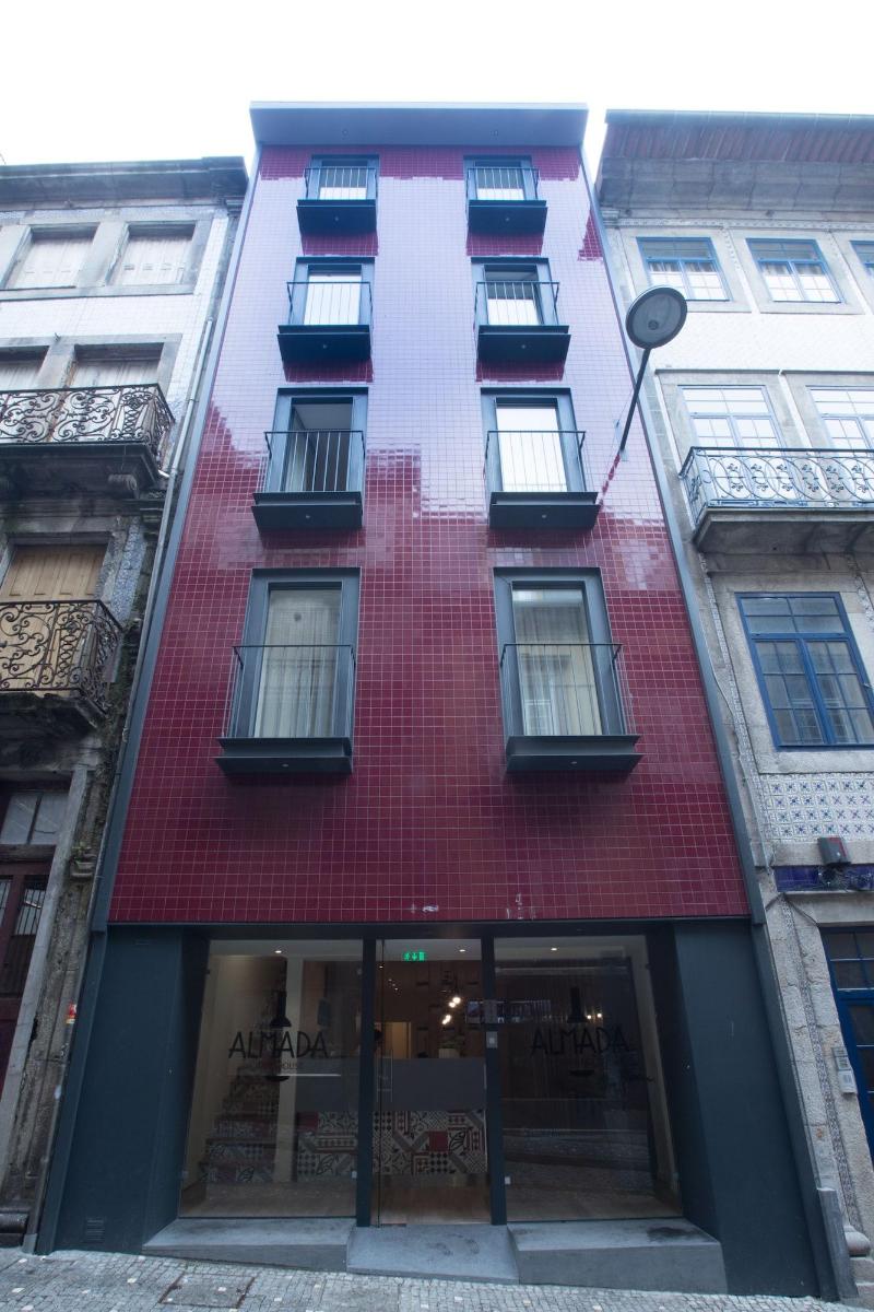 Almada Wine House - Genel