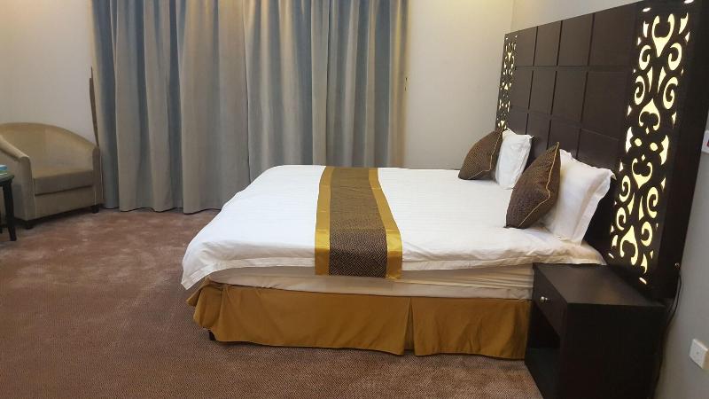 City Center Plaza Aparthotel - Oda