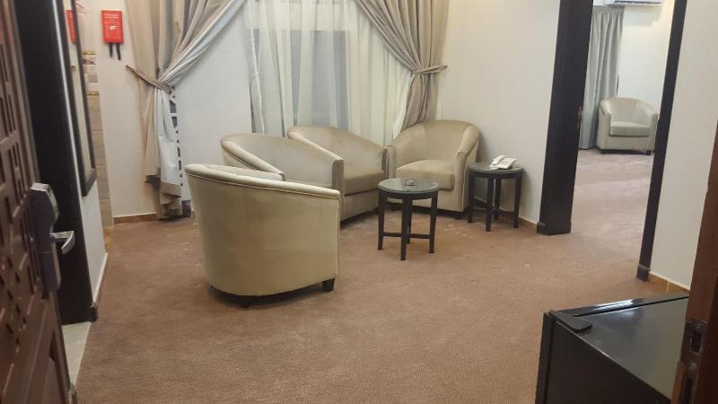City Center Plaza Aparthotel - Oda