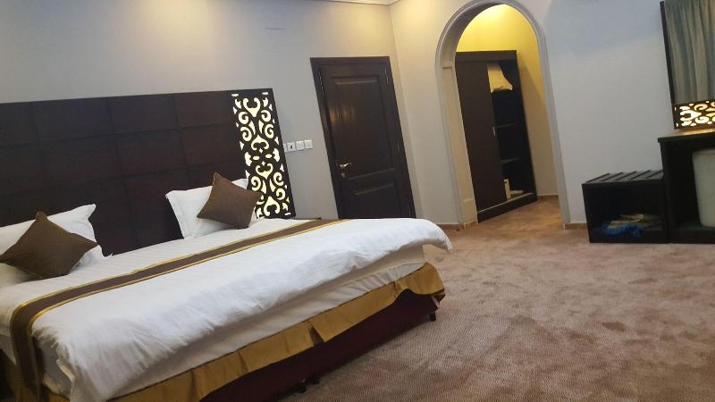 City Center Plaza Aparthotel - Oda