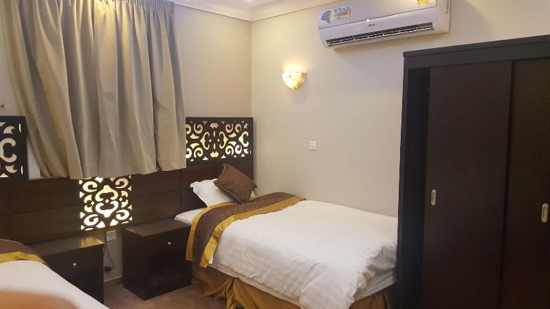 City Center Plaza Aparthotel - Oda