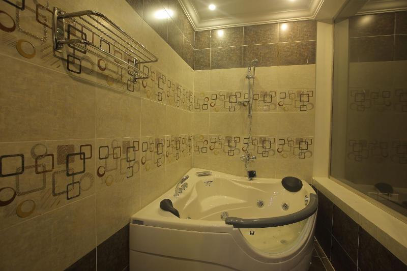 City Center Plaza Aparthotel - Oda