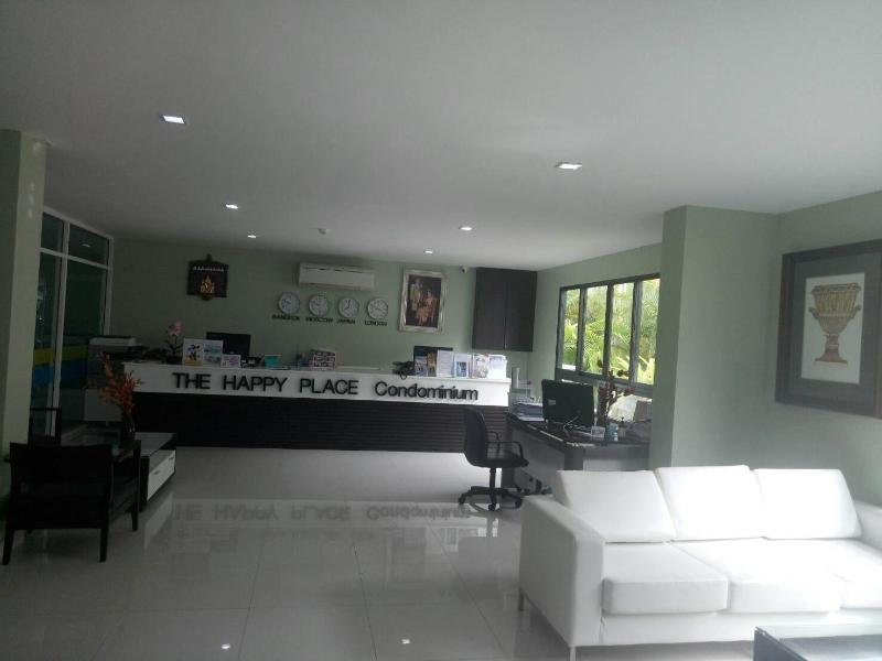 Happy Place Condo - Lobi