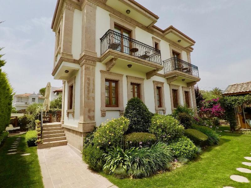 Tas Bahce Hotel Cunda - Genel