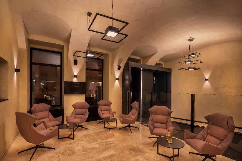 Hotel CUBE - Lobi