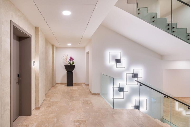 Hotel CUBE - Lobi