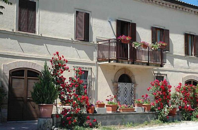 Agriturismo Monti Sibillini Camperato - Genel