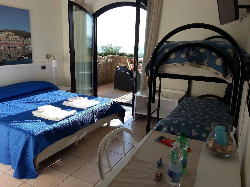 Hotel Tirreno - Oda