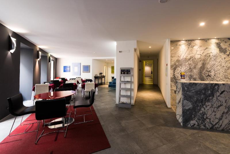 Alfama - Lisbon Lounge Suites - Lobi