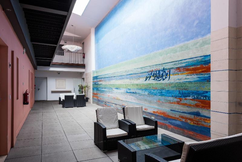 Alfama - Lisbon Lounge Suites - Lobi