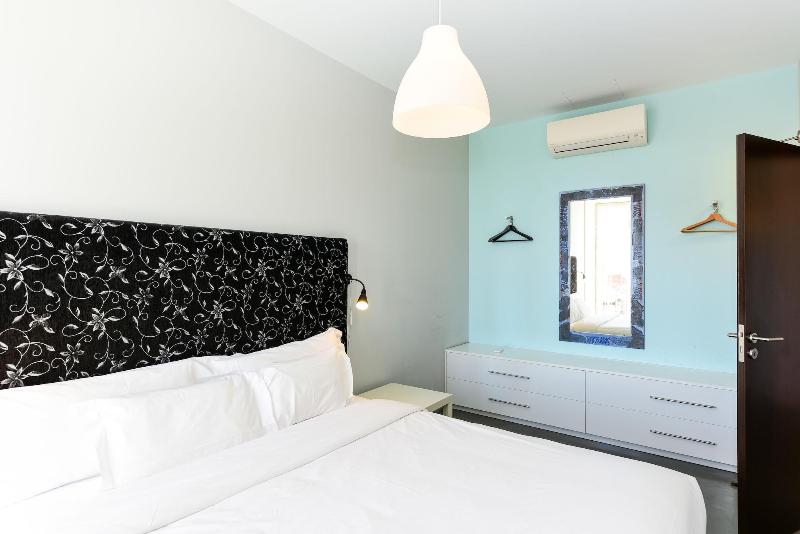 Alfama - Lisbon Lounge Suites - Oda