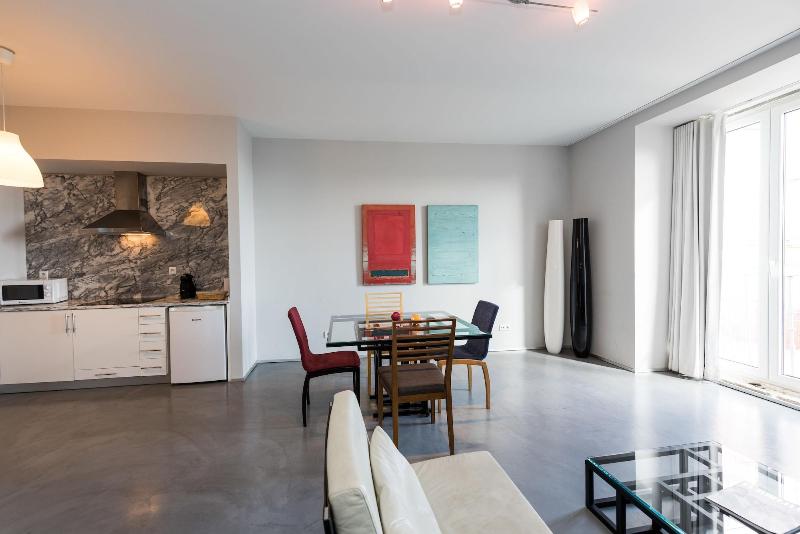 Alfama - Lisbon Lounge Suites - Oda
