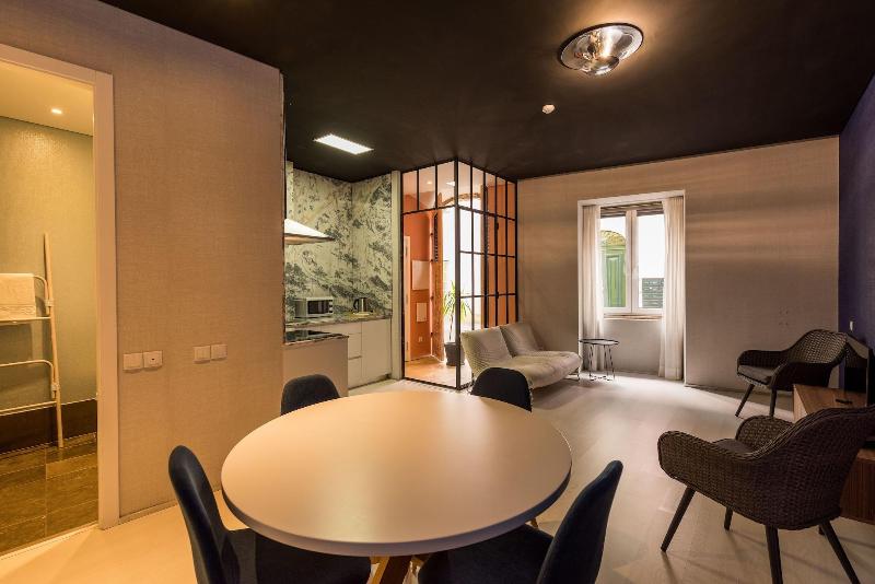 Alfama - Lisbon Lounge Suites - Oda