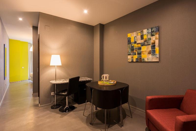 Alfama - Lisbon Lounge Suites - Oda