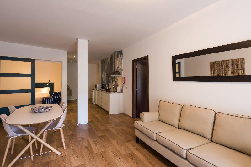 Alfama - Lisbon Lounge Suites - Oda