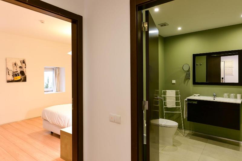 Alfama - Lisbon Lounge Suites - Oda