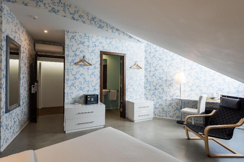 Alfama - Lisbon Lounge Suites - Oda
