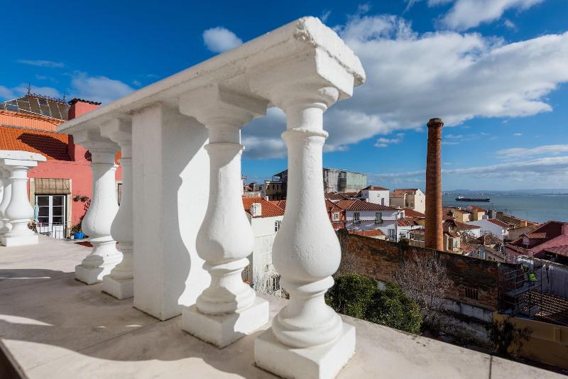 Alfama - Lisbon Lounge Suites - Oda