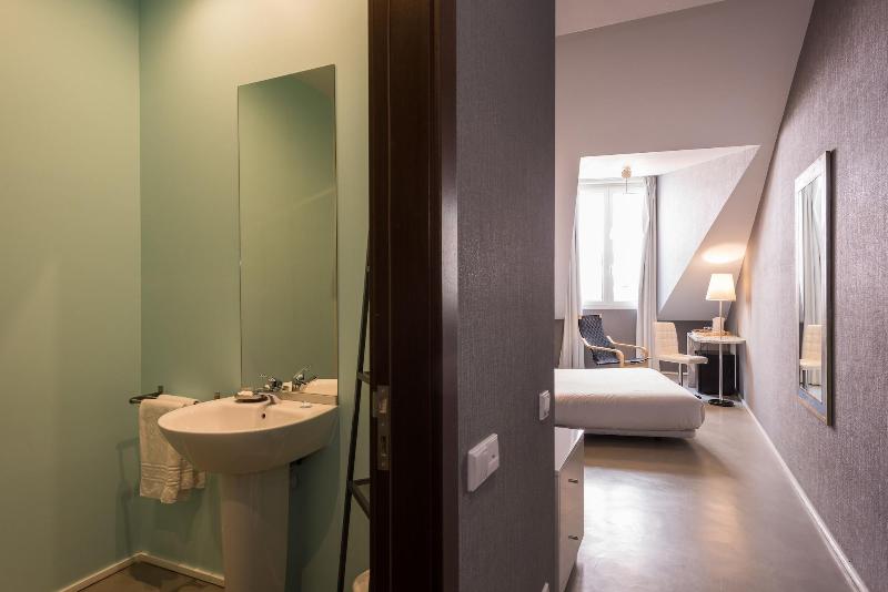 Alfama - Lisbon Lounge Suites - Oda