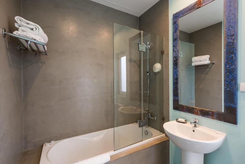 Alfama - Lisbon Lounge Suites - Oda