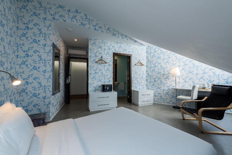 Alfama - Lisbon Lounge Suites - Oda