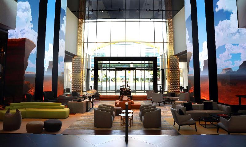 The Wb Abu Dhabi, Curio Collection By Hilton - Lobi