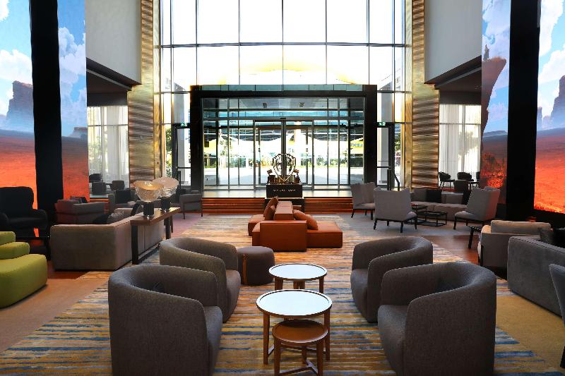 The Wb Abu Dhabi, Curio Collection By Hilton - Lobi