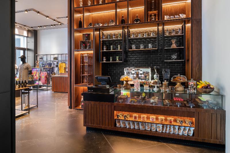The Wb Abu Dhabi, Curio Collection By Hilton - Lobi