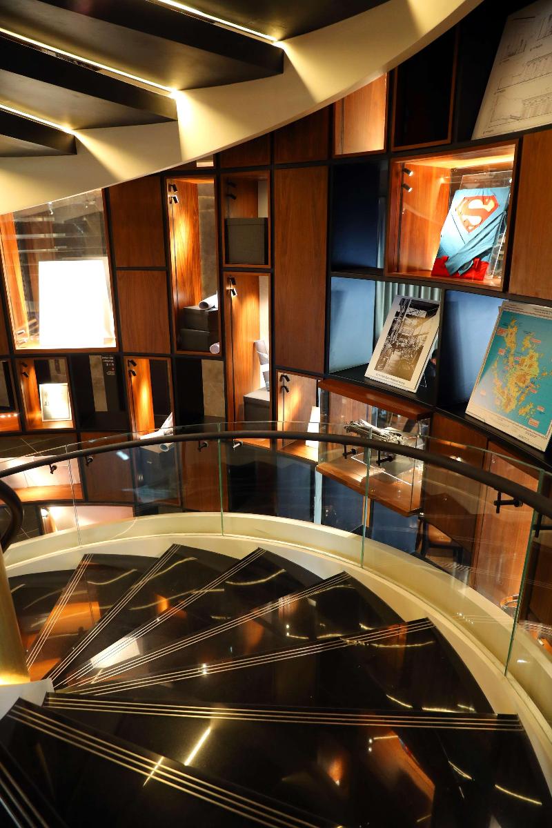 The Wb Abu Dhabi, Curio Collection By Hilton - Lobi