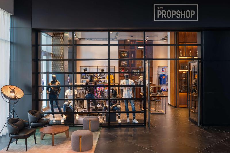 The Wb Abu Dhabi, Curio Collection By Hilton - Lobi