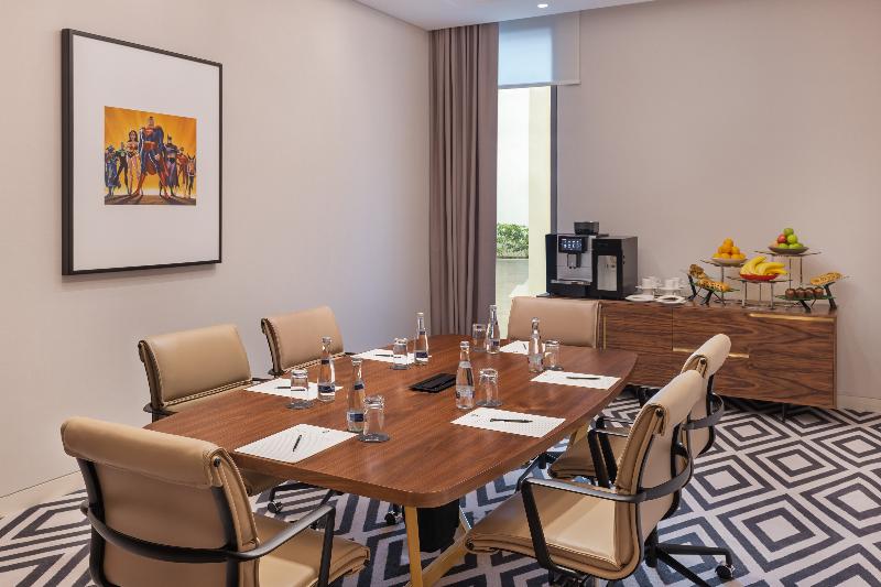 The Wb Abu Dhabi, Curio Collection By Hilton - Toplantı