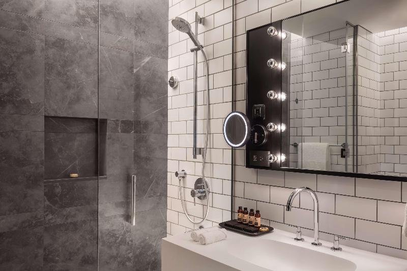 The Wb Abu Dhabi, Curio Collection By Hilton - Oda