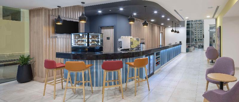 Hampton By Hilton Doha Old Town - Lobi