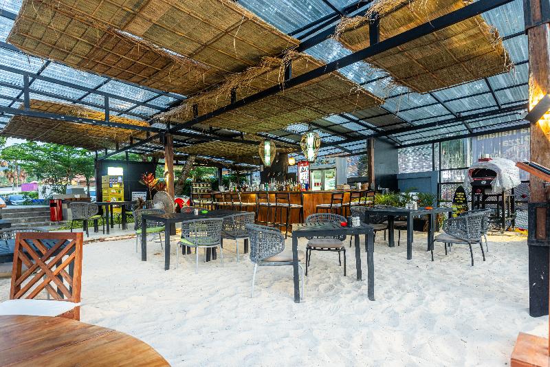 Royal Yao Yai Island Beach Resort -SHA Extra Plus+ - Bar