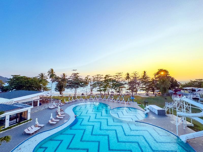 Royal Yao Yai Island Beach Resort -SHA Extra Plus+ - Havuz