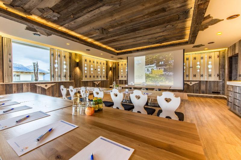 MONDI Hotel Axams - Restoran