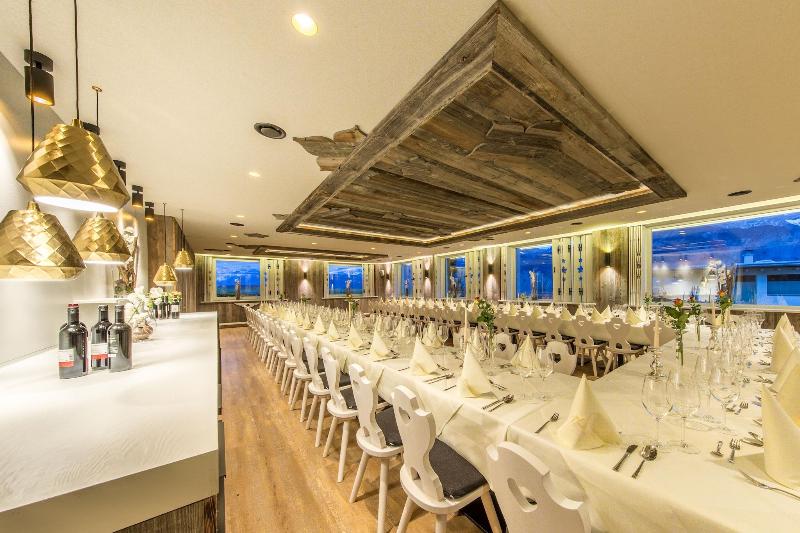 MONDI Hotel Axams - Restoran