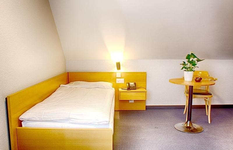 Gasthof Mahle Aesch - Oda