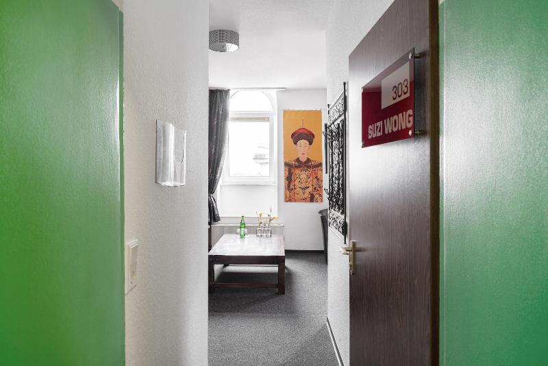 Aparthotel am Munzplatz - Lobi