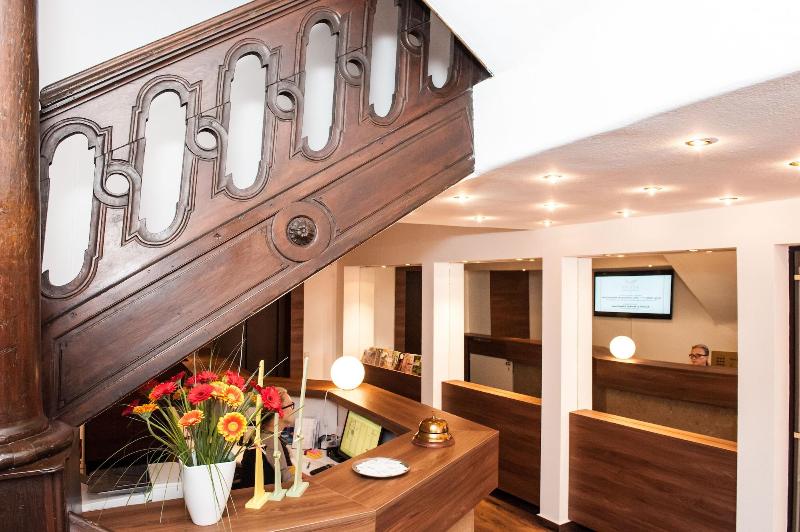 Hotel Adler - Lobi