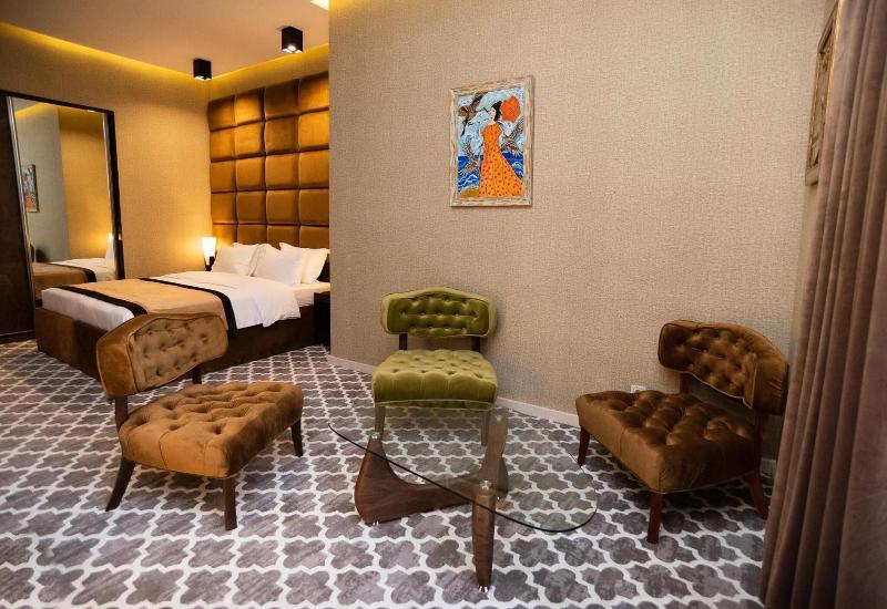 Gallery Art Hotel - Oda