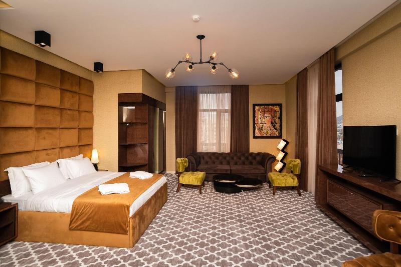 Gallery Art Hotel - Oda