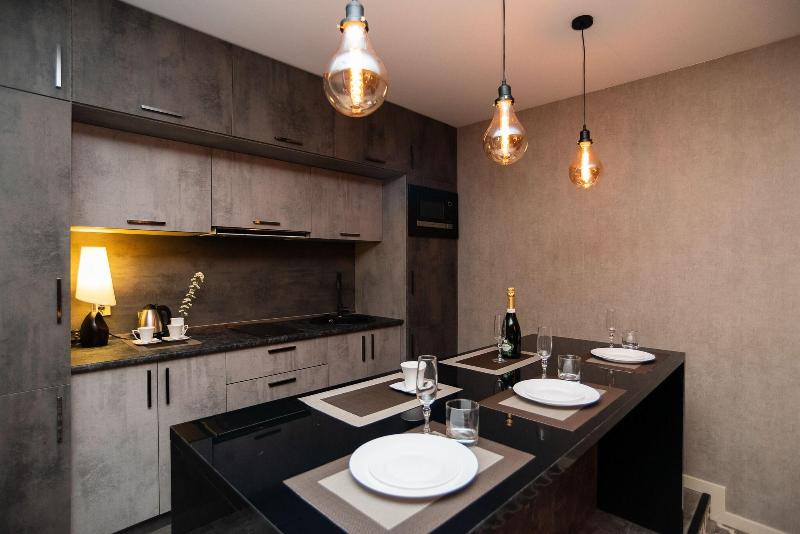 Gallery Art Hotel - Oda