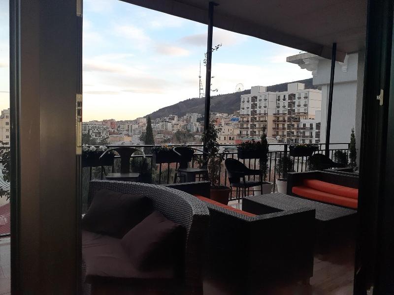 Gallery Art Hotel - Teras