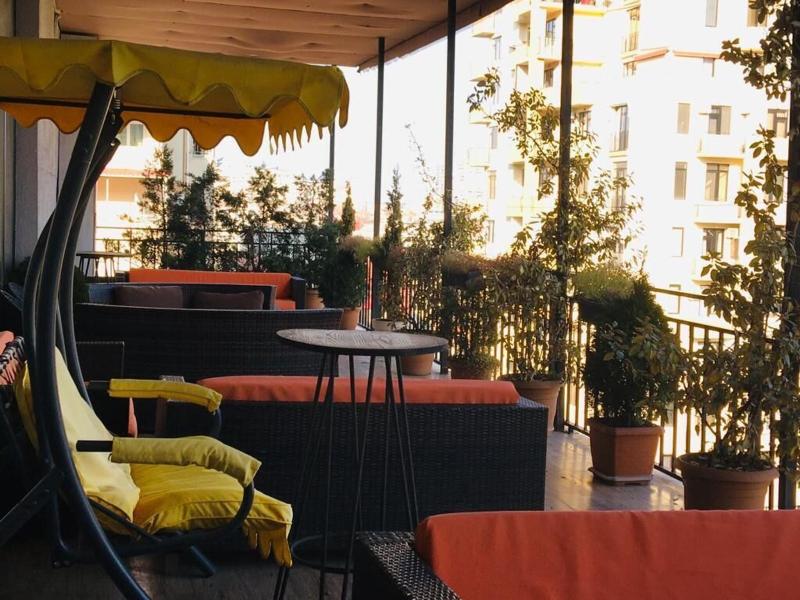Gallery Art Hotel - Teras