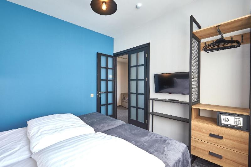 Graphica Tbilisi Hotel - Oda