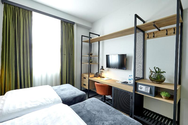 Graphica Tbilisi Hotel - Oda